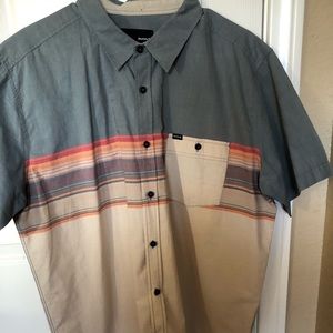 Men’s Hurley short sleeved button down shirt
